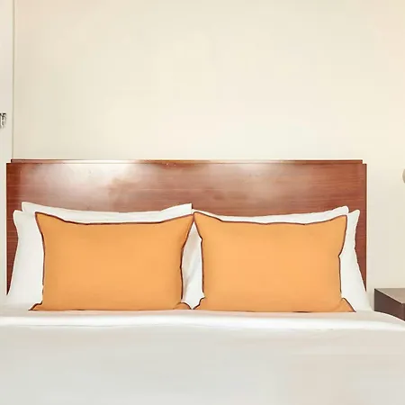 The Arco Hotel Midtown Village, Sonder